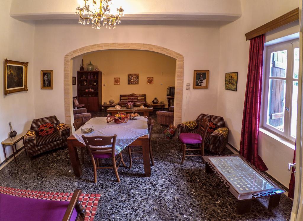 Venezian Castle House Leilighet Kíssamos Eksteriør bilde